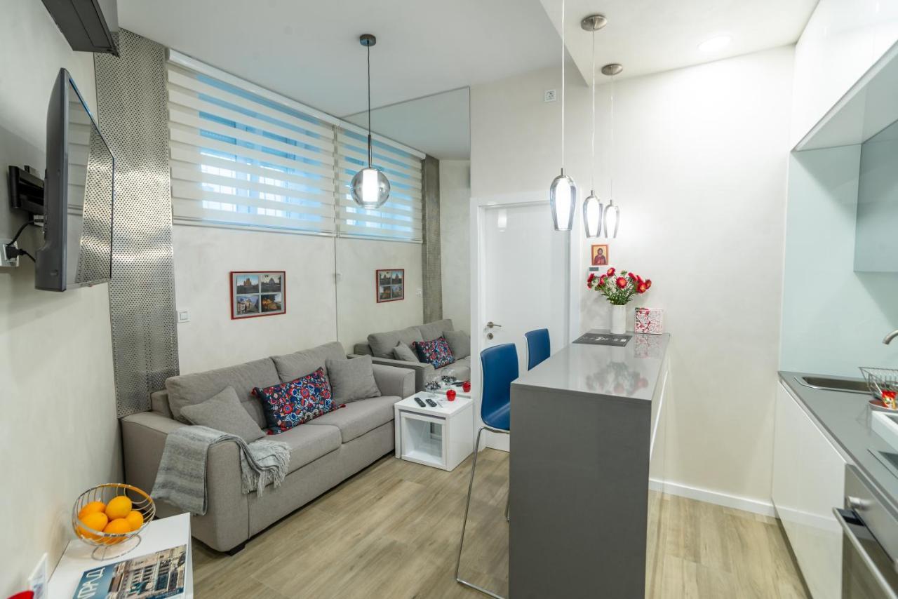 Lirra Luxe - Central Belgrade Apartments Buitenkant foto