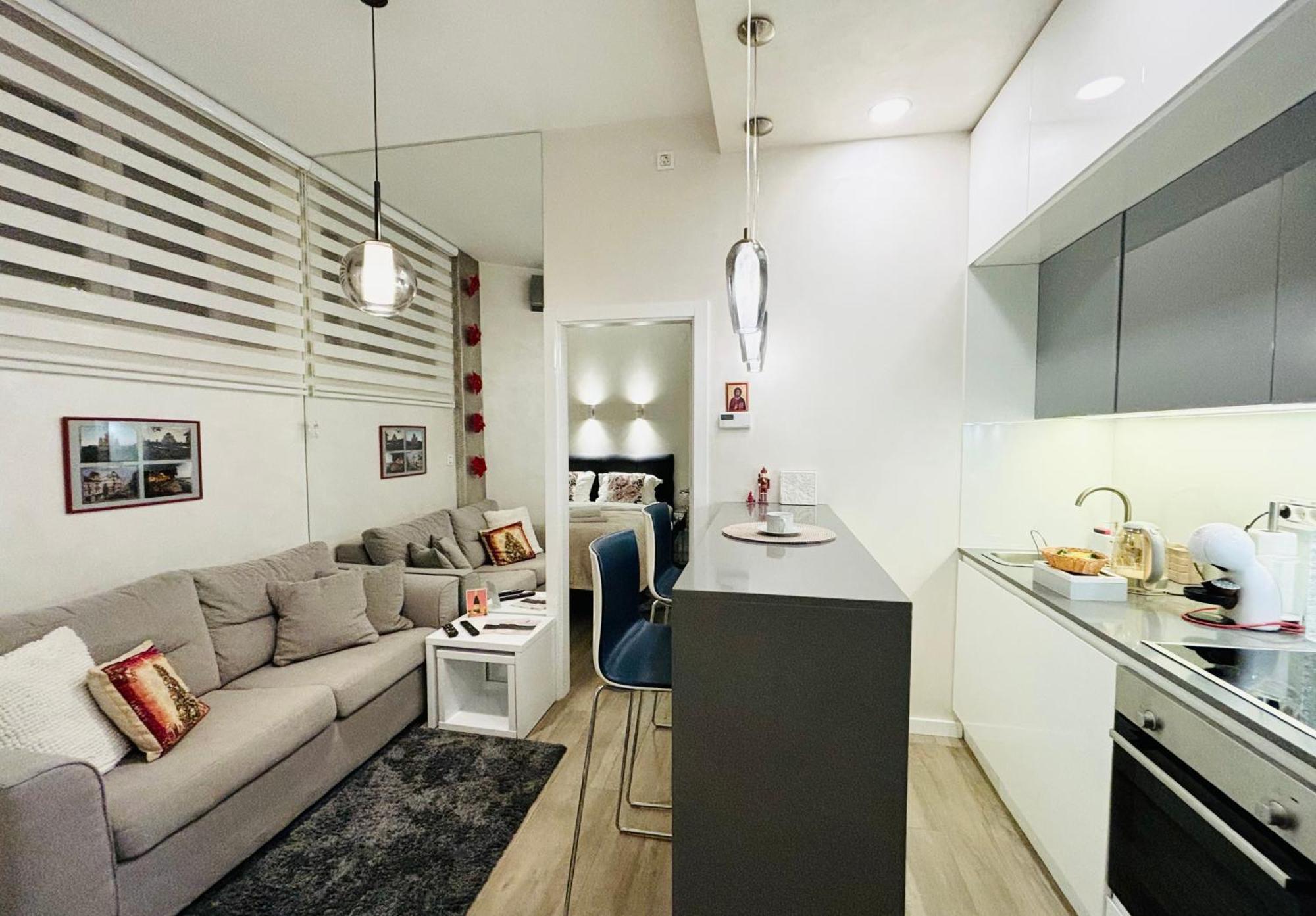 Lirra Luxe - Central Belgrade Apartments Buitenkant foto